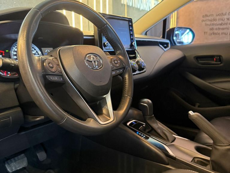 Toyota Corolla GLi 2.0 16V Flex Aut.