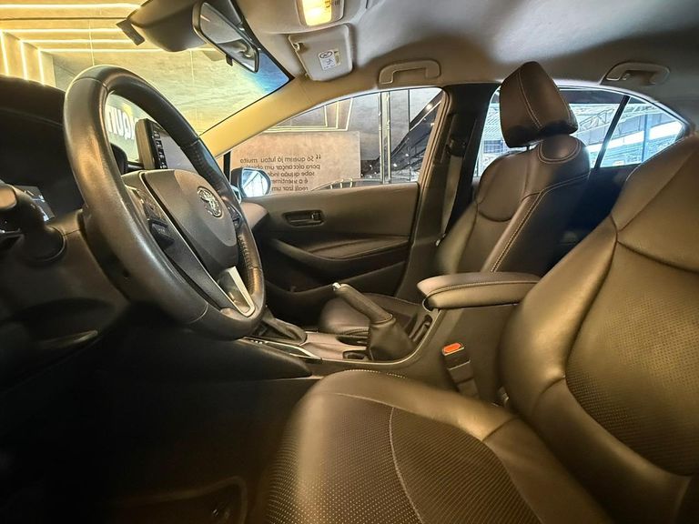 Toyota Corolla GLi 2.0 16V Flex Aut.