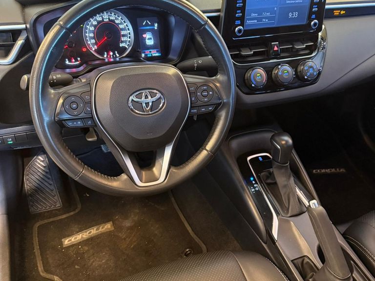 Toyota Corolla GLi 2.0 16V Flex Aut.