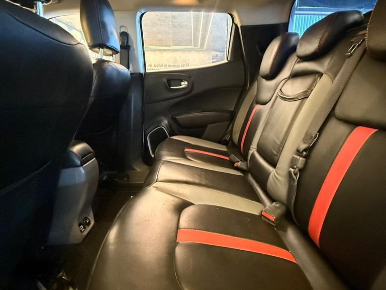 Fiat Toro Freedom 1.8 16V Flex Aut.