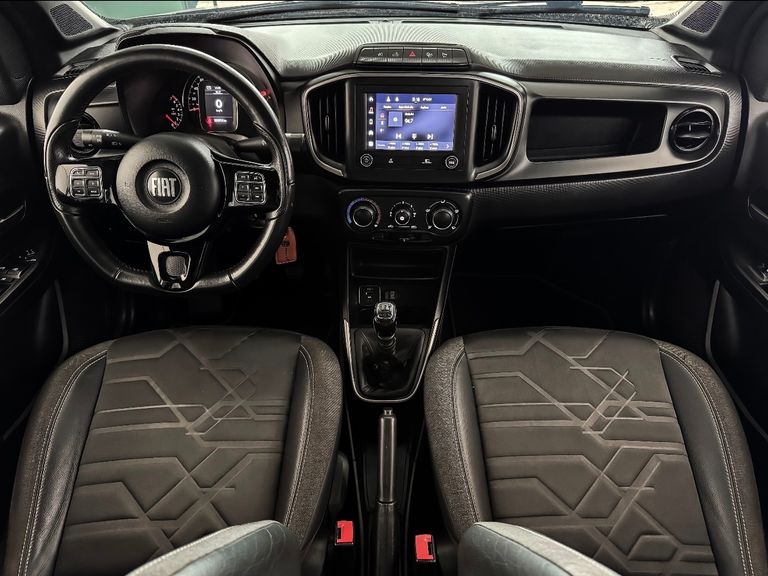 Fiat Strada Volcano 1.3 Flex 8V CD