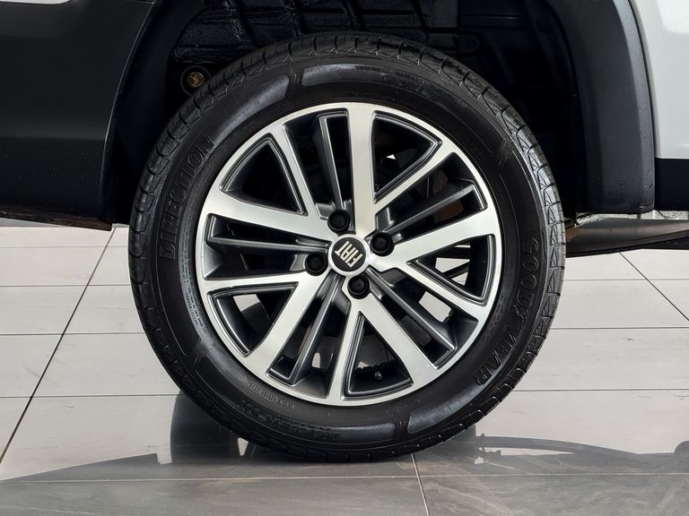 Fiat Strada Volcano 1.3 Flex 8V CD