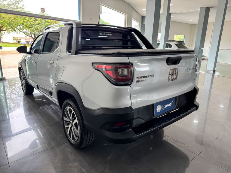 Fiat Strada Volcano 1.3 Flex 8V CD