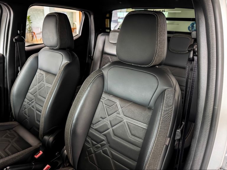 Fiat Strada Volcano 1.3 Flex 8V CD