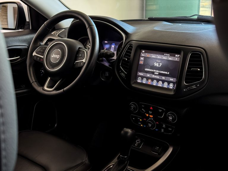 Jeep COMPASS LONGITUDE 2.0 4x2 Flex 16V Aut.