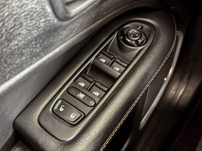 Jeep COMPASS LONGITUDE 2.0 4x2 Flex 16V Aut.