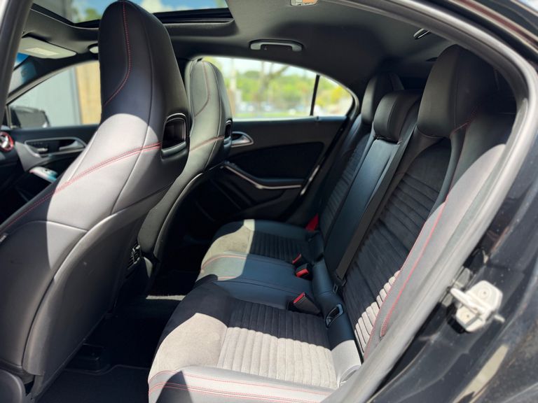 Mercedes Classe A 250 2.0 TB Sport Aut.