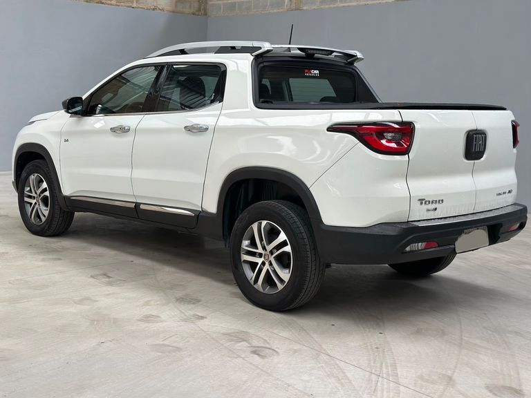 Fiat Toro Volcano 2.4 16V Flex Aut.