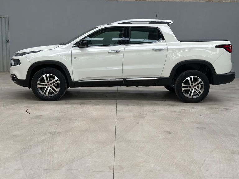 Fiat Toro Volcano 2.4 16V Flex Aut.