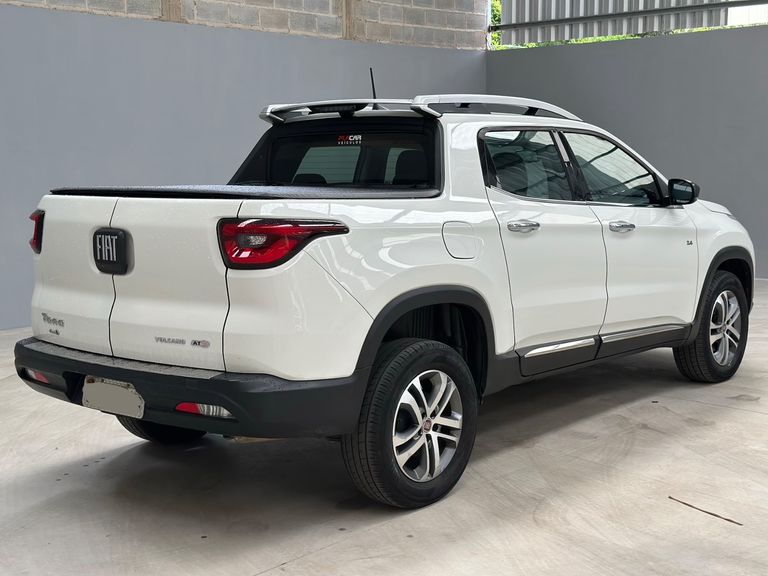 Fiat Toro Volcano 2.4 16V Flex Aut.