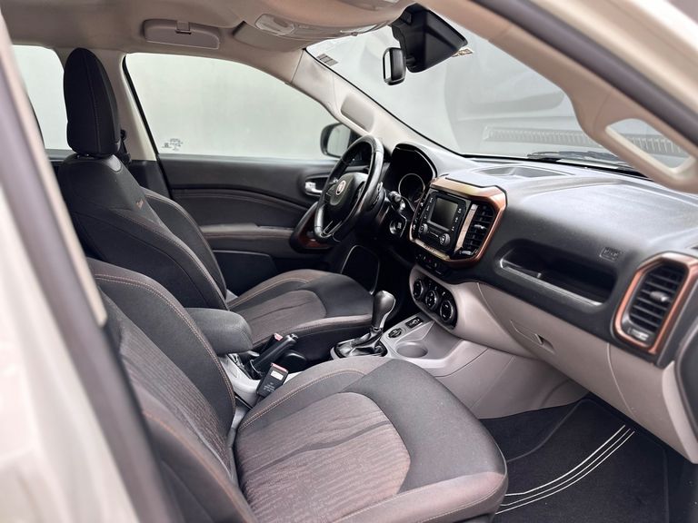 Fiat Toro Volcano 2.4 16V Flex Aut.