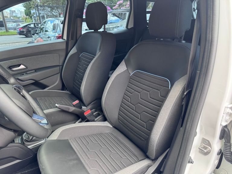 Renault DUSTER Intense 1.6 16V Flex Aut.