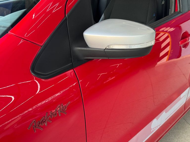 VolksWagen Fox Rock in Rio 1.6 Mi Total Flex 8V 5p