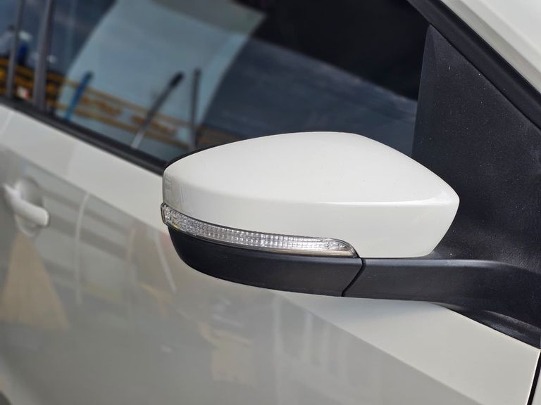 VolksWagen up! move 1.0 TSI Total Flex 12V 5p