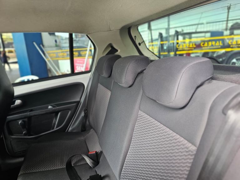 VolksWagen up! move 1.0 TSI Total Flex 12V 5p