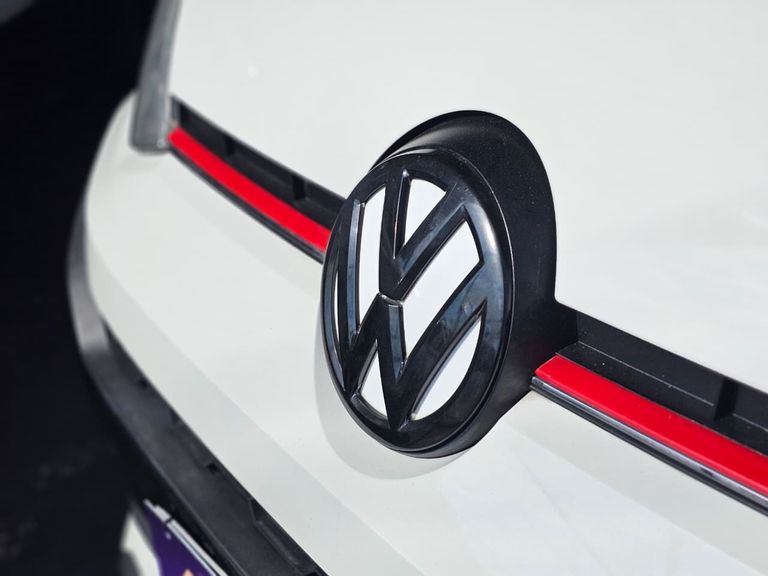 VolksWagen up! move 1.0 TSI Total Flex 12V 5p