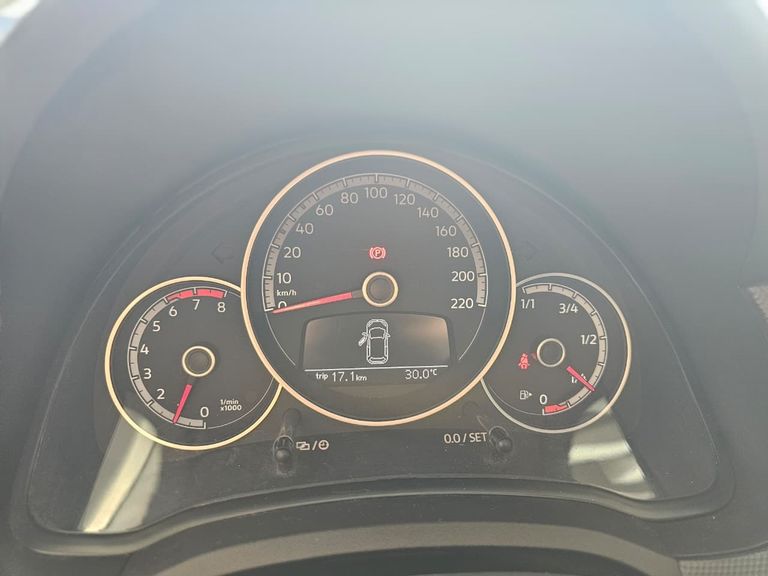 VolksWagen up! move 1.0 TSI Total Flex 12V 5p