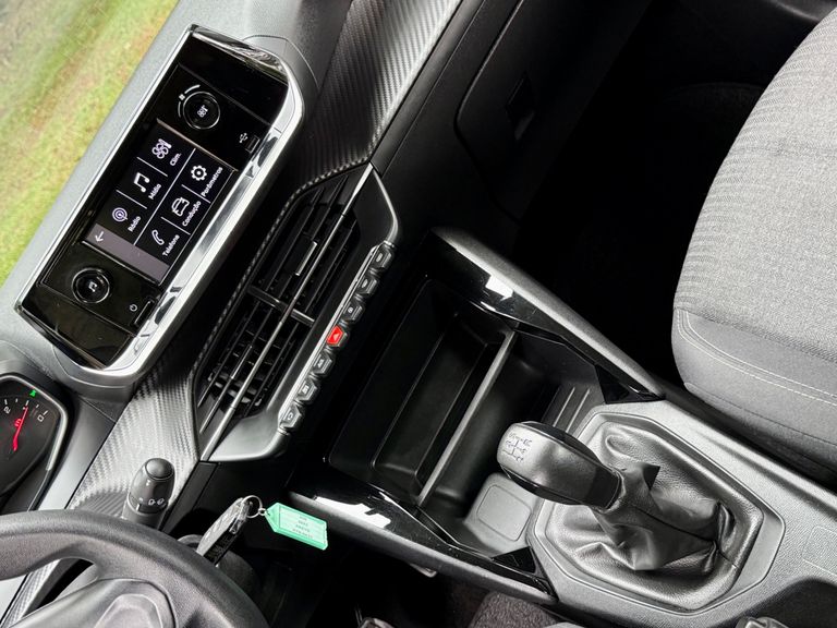 Peugeot 208 Like Essencial 1.6 Flex 16V 5p Mec.