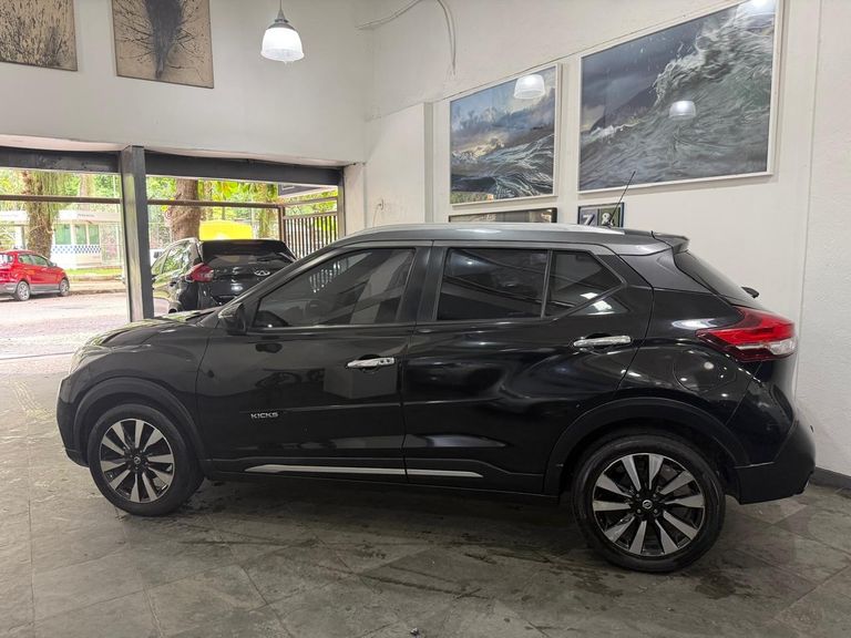 Nissan KICKS SL 1.6 16V FlexStar 5p Aut.