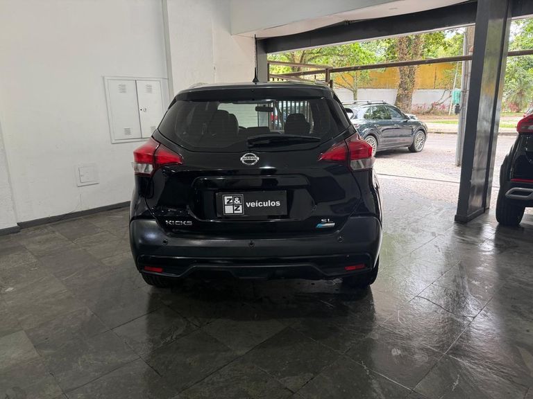 Nissan KICKS SL 1.6 16V FlexStar 5p Aut.