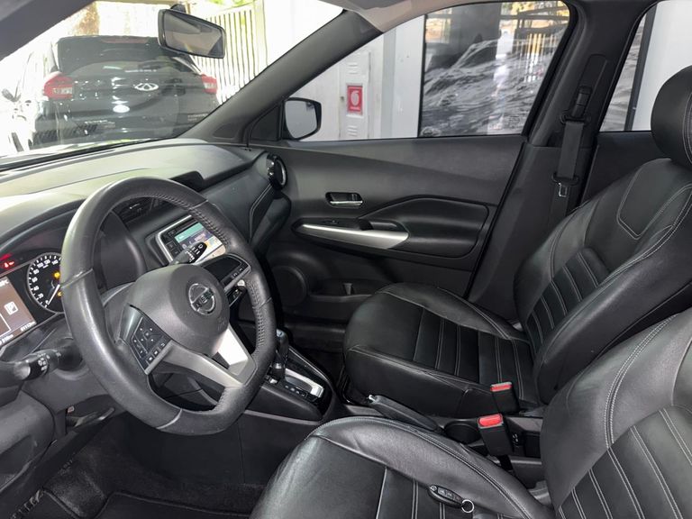 Nissan KICKS SL 1.6 16V FlexStar 5p Aut.