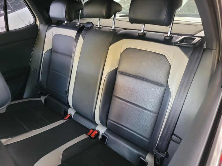 Volkswagen T-CROSS HL TSI AE