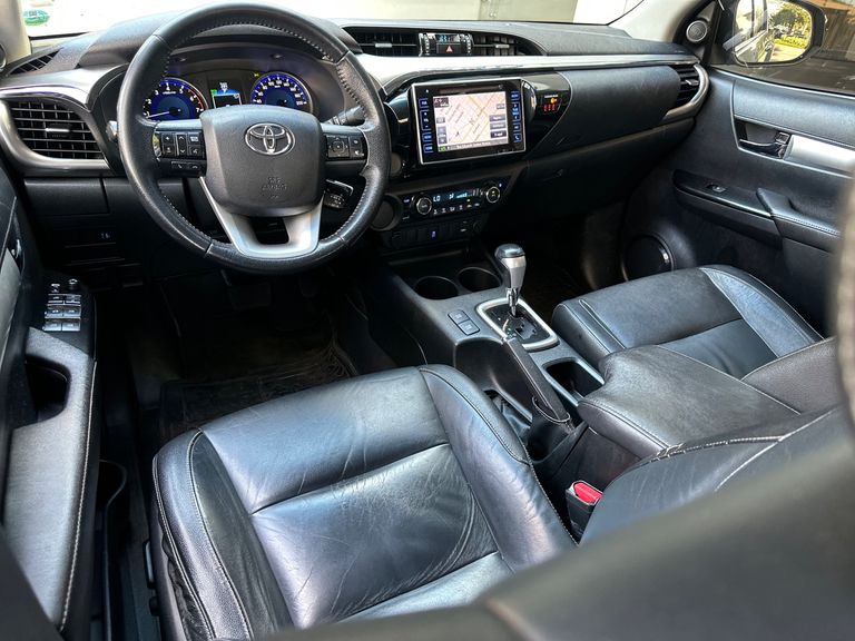 Toyota Hilux CD SRV 4x2 2.7 Flex 16V Aut.