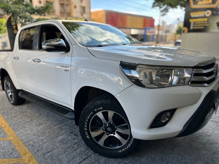 Toyota Hilux CD SRV 4x2 2.7 Flex 16V Aut.