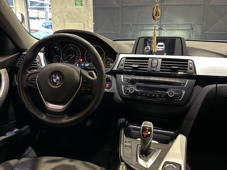 BMW 320iA 2.0 Turbo/ActiveFlex 16V/GP  4p