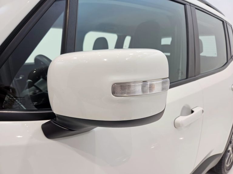 Jeep Renegade Longitude 1.8 4x2 Flex 16V Aut.