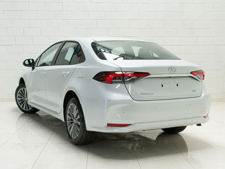 Toyota Corolla XEi 2.0 Flex 16V Aut.