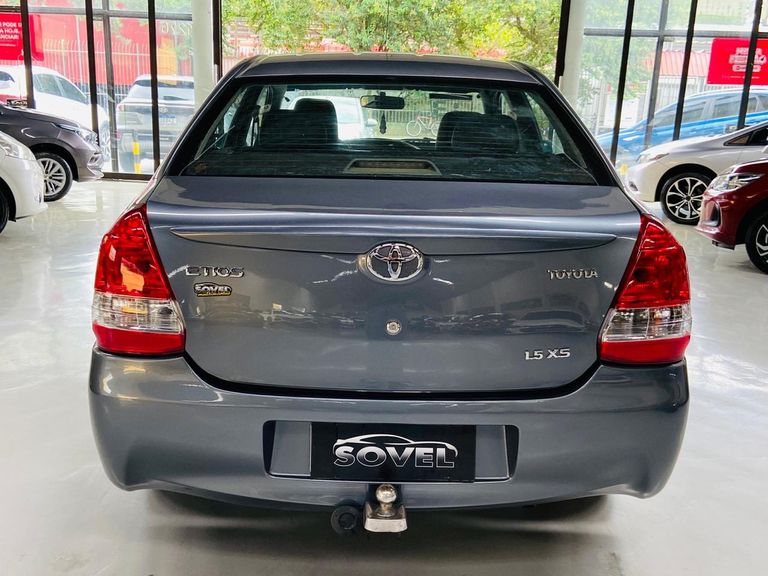 Toyota ETIOS XS Sedan1.5 Flex 16V 4p Mec.