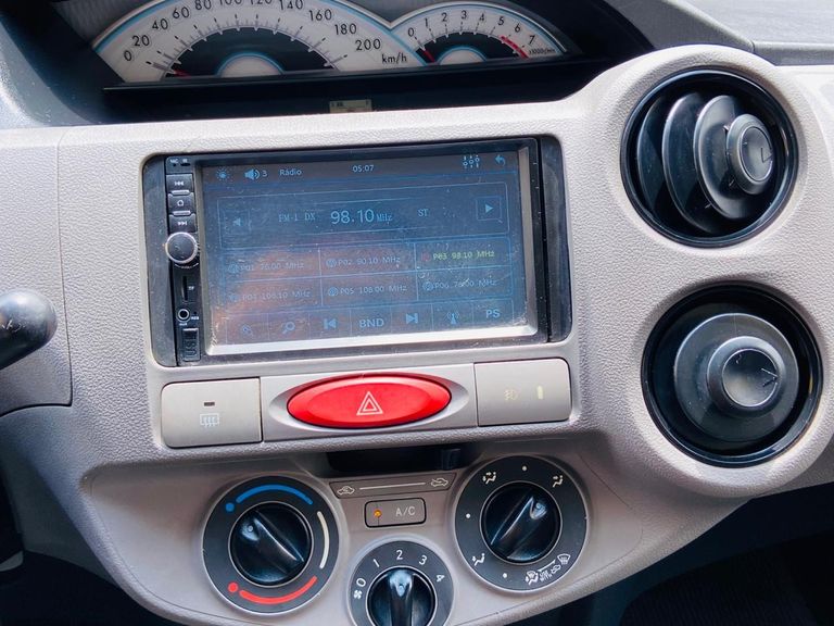 Toyota ETIOS XS Sedan1.5 Flex 16V 4p Mec.