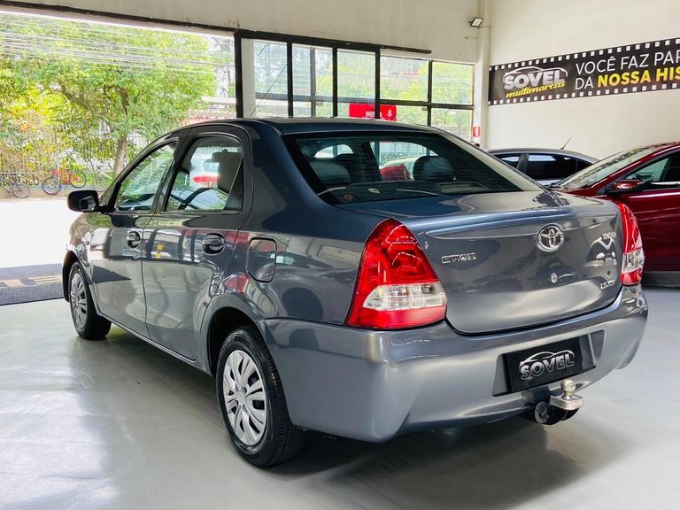 Toyota ETIOS XS Sedan1.5 Flex 16V 4p Mec.