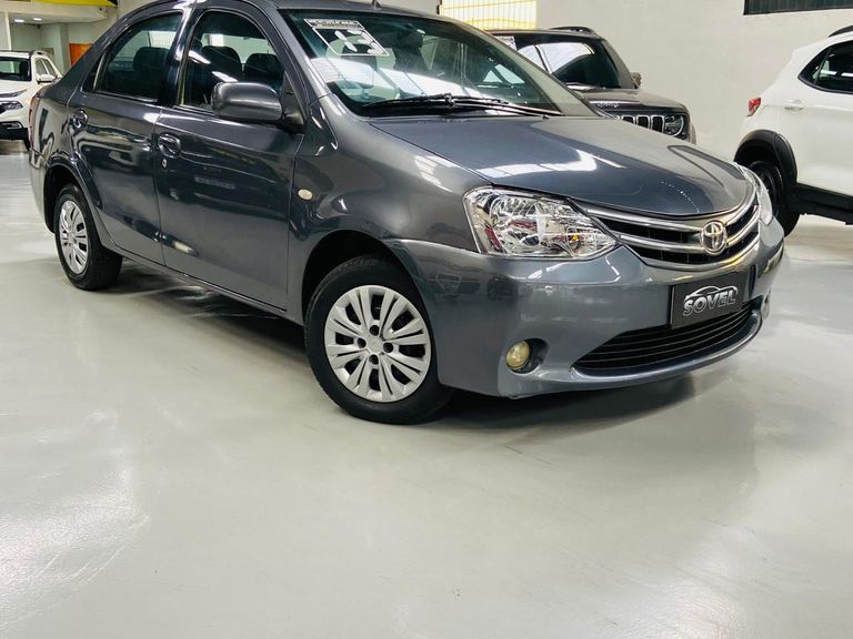 Toyota ETIOS XS Sedan1.5 Flex 16V 4p Mec.