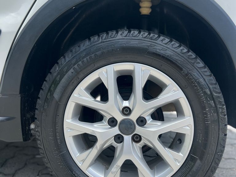 VolksWagen CROSSFOX I MOTION 1.6 Mi T. Flex 8V 5p