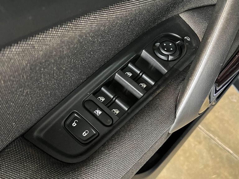 Fiat Toro Freedom 1.8 16V Flex Aut.