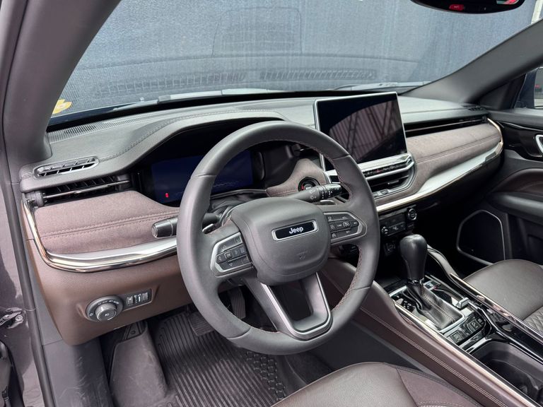 Jeep Commander Overl. TD380 2.0 4x4 Die. Aut.