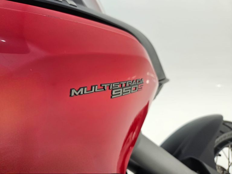 Ducati MULTISTRADA 950 S