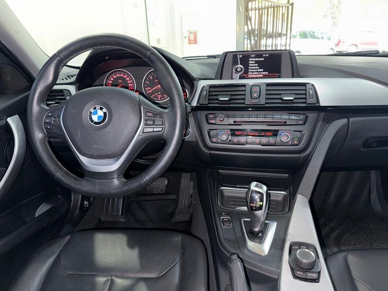 BMW 328iA Plus 2.0 TB 16V 245cv 4p