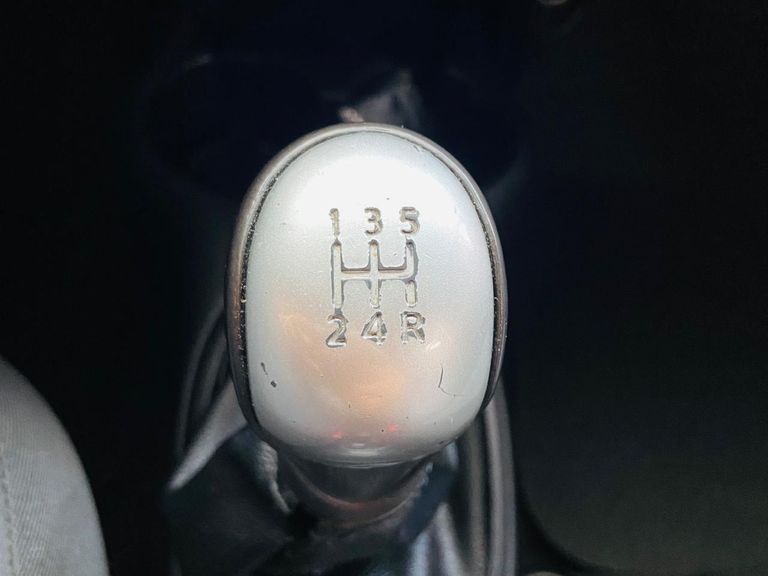 Nissan MARCH S 1.0 12V Flex 5p