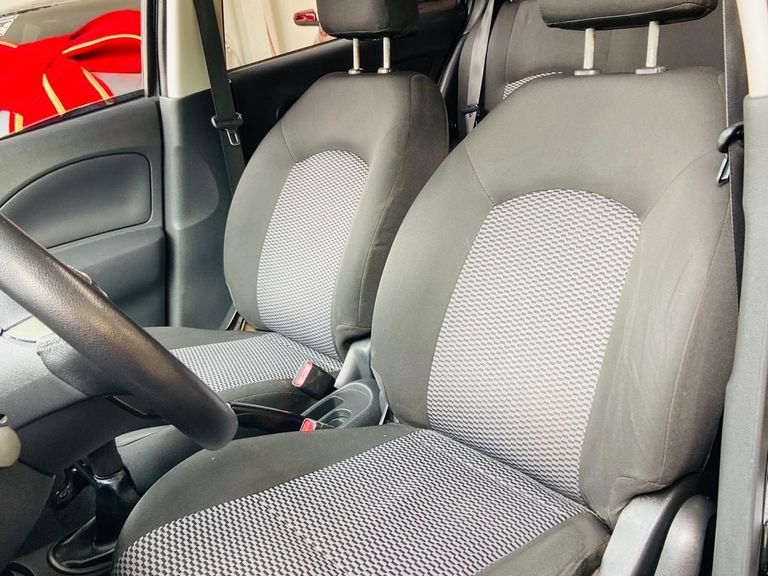 Nissan MARCH S 1.0 12V Flex 5p