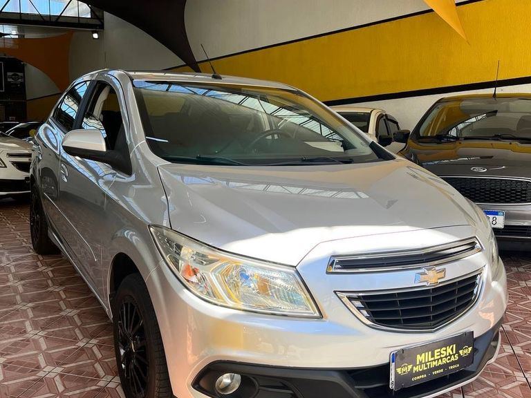 Chevrolet ONIX HATCH LT 1.0 8V FlexPower 5p Mec.