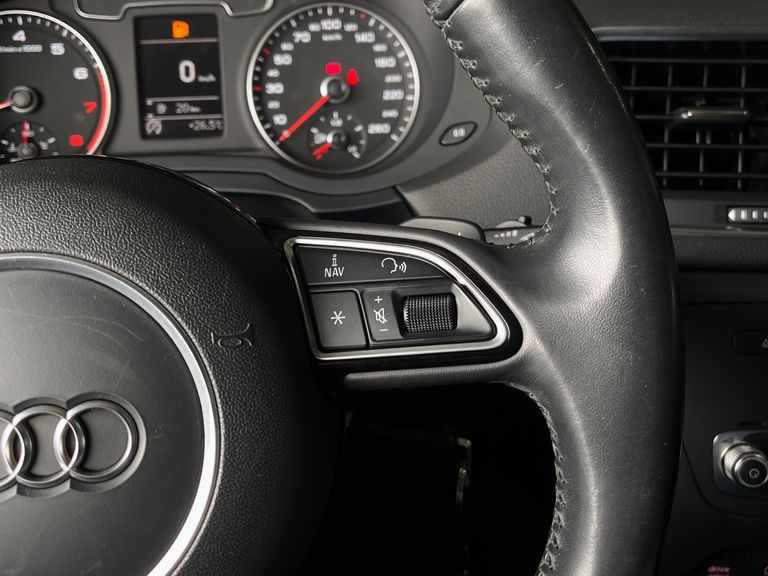 Audi Q3 Black Ed. 1.4 TFSI Flex/Black S-tron.