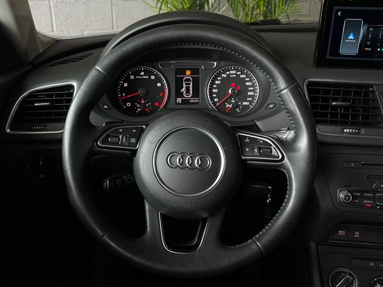 Audi Q3 Black Ed. 1.4 TFSI Flex/Black S-tron.