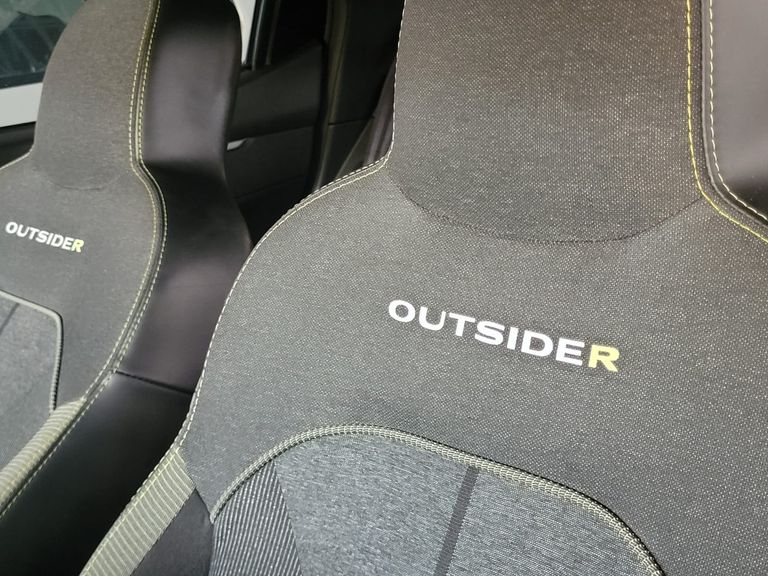 Renault KWID OUTSIDER 1.0 Flex 12V 5p Mec.