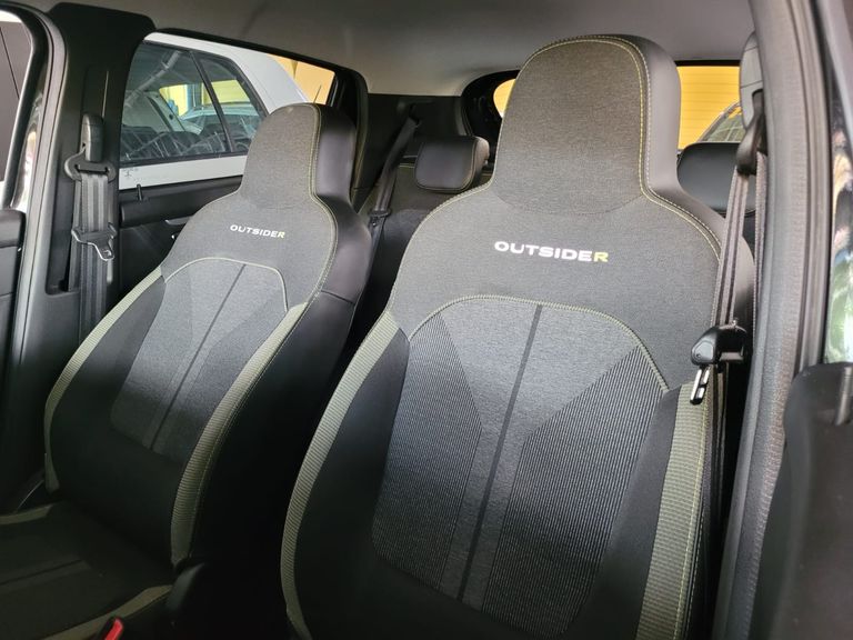 Renault KWID OUTSIDER 1.0 Flex 12V 5p Mec.