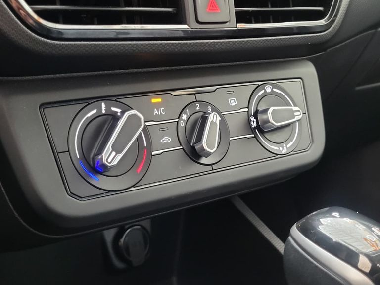 VolksWagen Tera Comfort 1.0 170 TSI Flex 12V 5p Aut