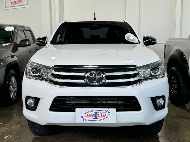 Toyota Hilux CD SRX 4x4 2.8 TDI 16V Diesel Aut.