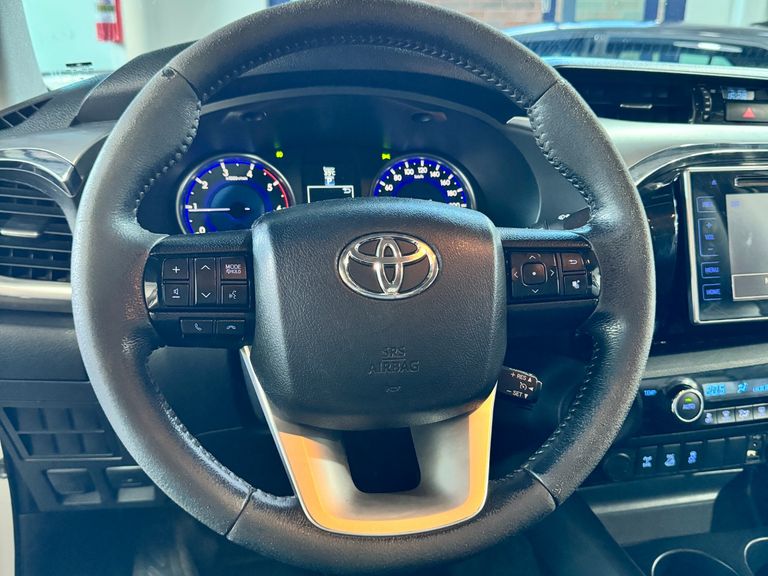 Toyota Hilux CD SRX 4x4 2.8 TDI 16V Diesel Aut.